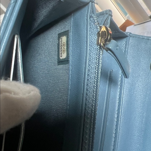 Chanel WOC Trendy Chevron CC blue crossbody bag with the box - Picture 7 of 17